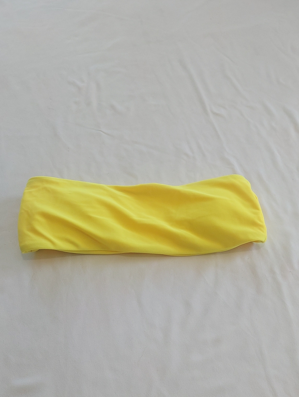 Yellow Strapless Yellow Bandeau Top,Pads Are Removable .XS